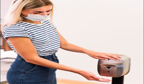 Floor stand sanitizer dispenser